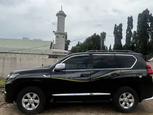 Toyota Land Cruiser Prado 2015 Black