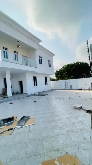 4bdrm Duplex in Kwabenya Acp for sale