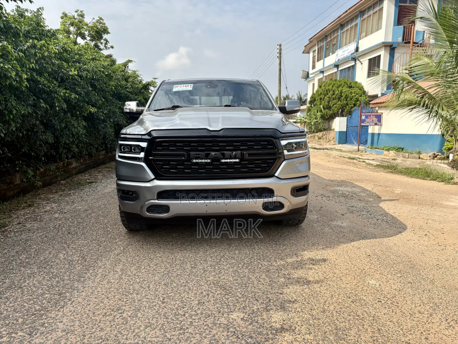Dodge RAM 2022 Silver