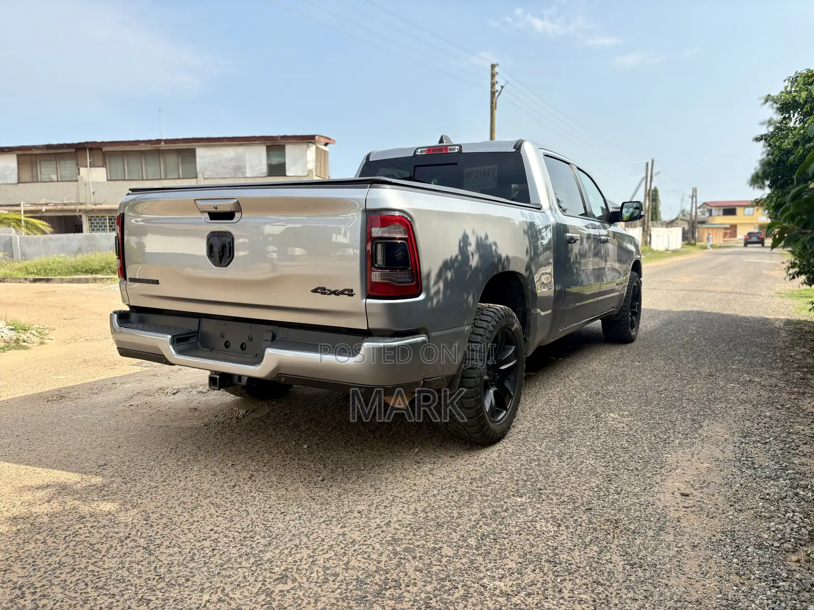Dodge RAM 2022 Silver