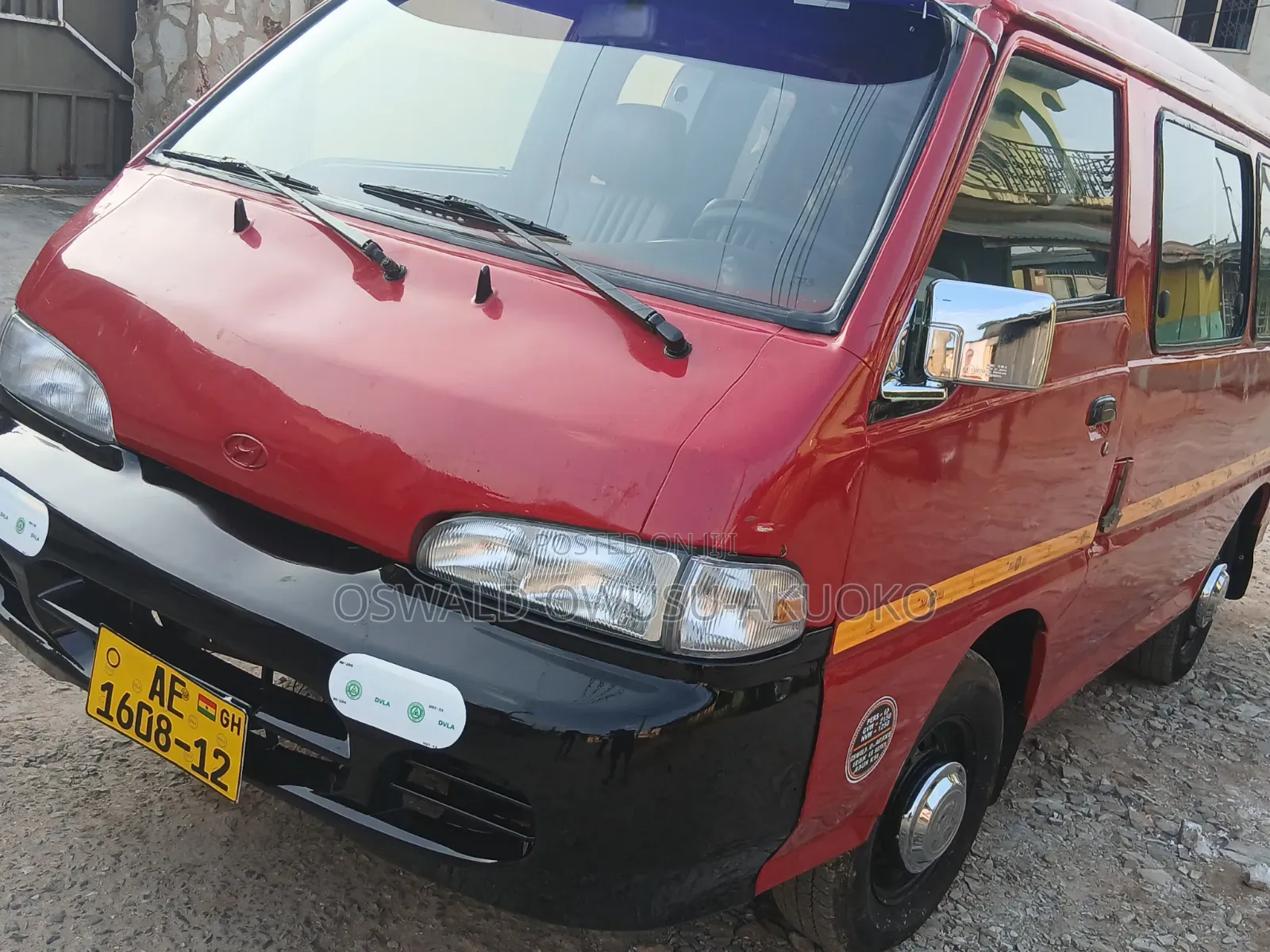 Hyundai H-100 2001 Red