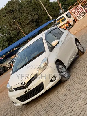 Toyota Vitz 2013 White