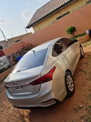 Hyundai Accent 2018 Silver