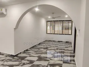 3bdrm Apartment in Diana Properties, Atwima Kwanwoma for rent