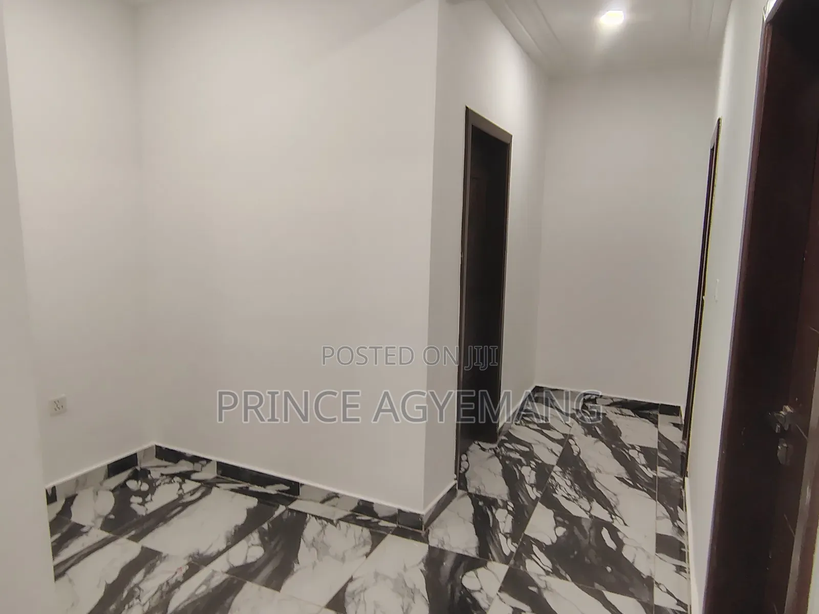 3bdrm Apartment in Diana Properties, Atwima Kwanwoma for rent