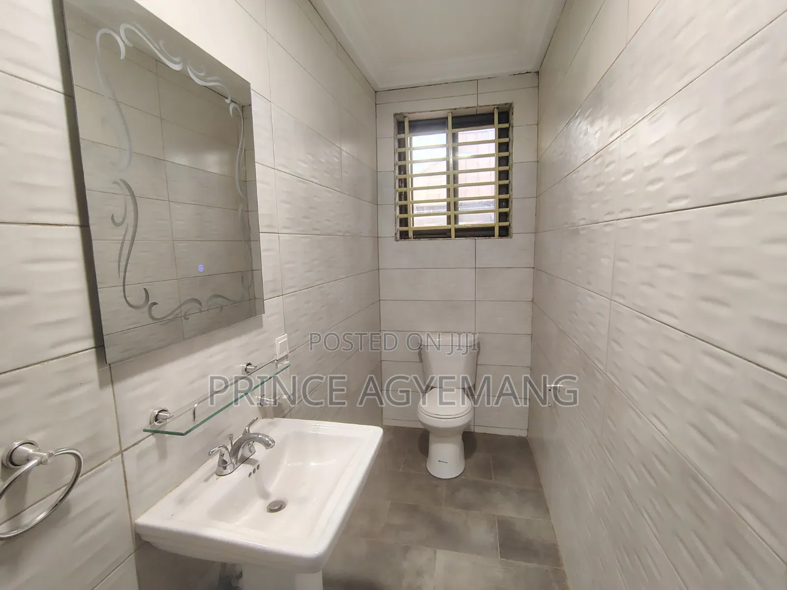 3bdrm Apartment in Diana Properties, Atwima Kwanwoma for rent