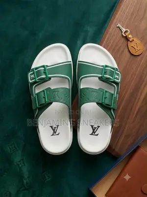 Louis Vuitton Slippers