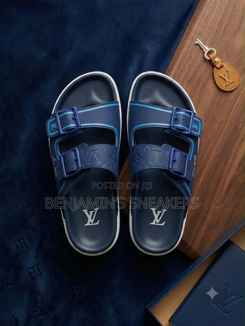 Louis Vuitton Slippers