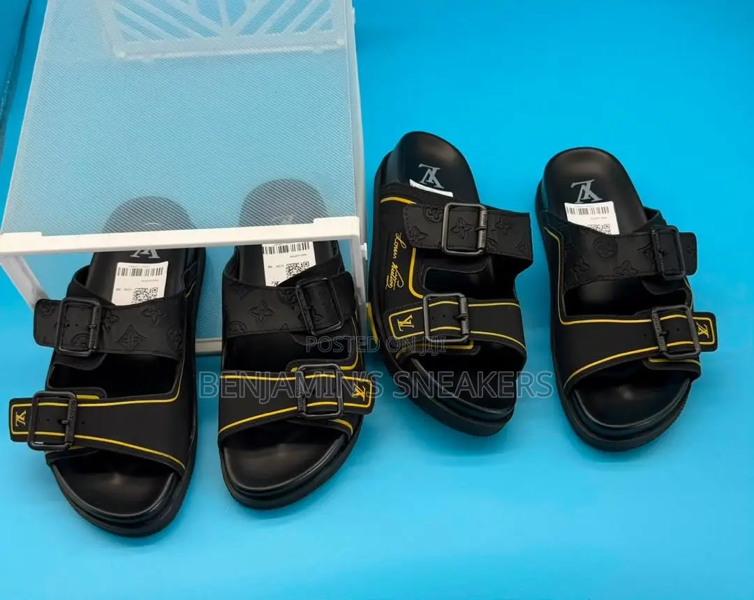 Louis Vuitton Slippers