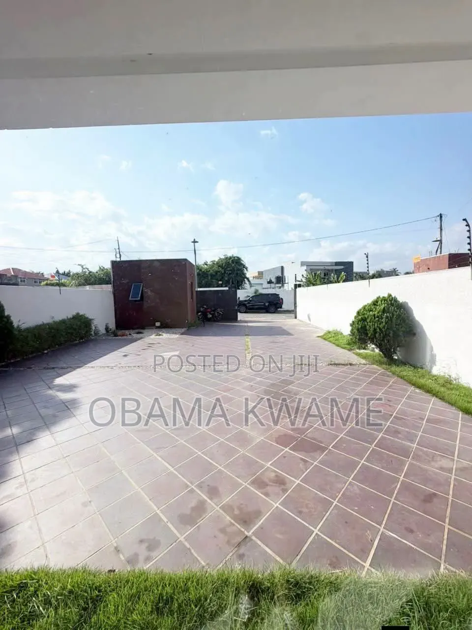 5bdrm House in Laryea Homes, A&C Mall Area for sale