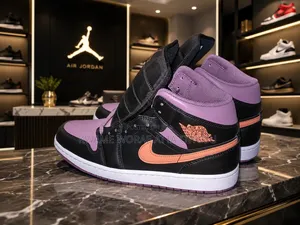 Air Jordan 1 Mid