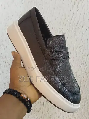 Men Quality Easy Wear Sneakers