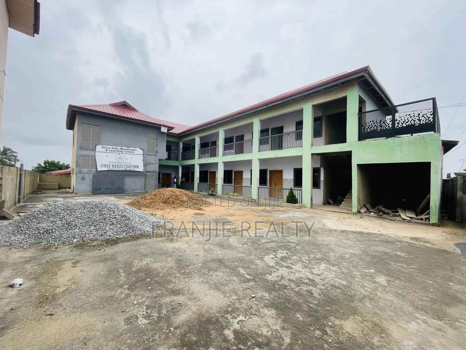 16bdrm House in Kasoa for sale