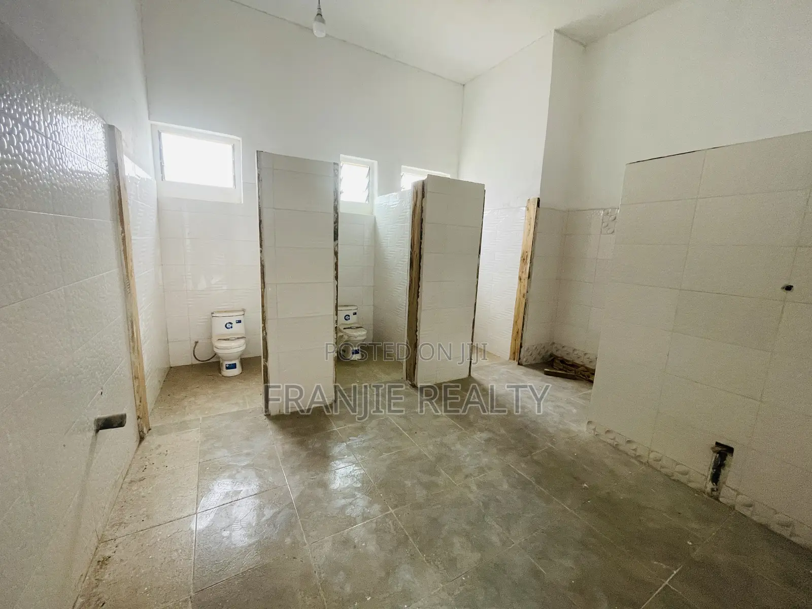 16bdrm House in Kasoa for sale