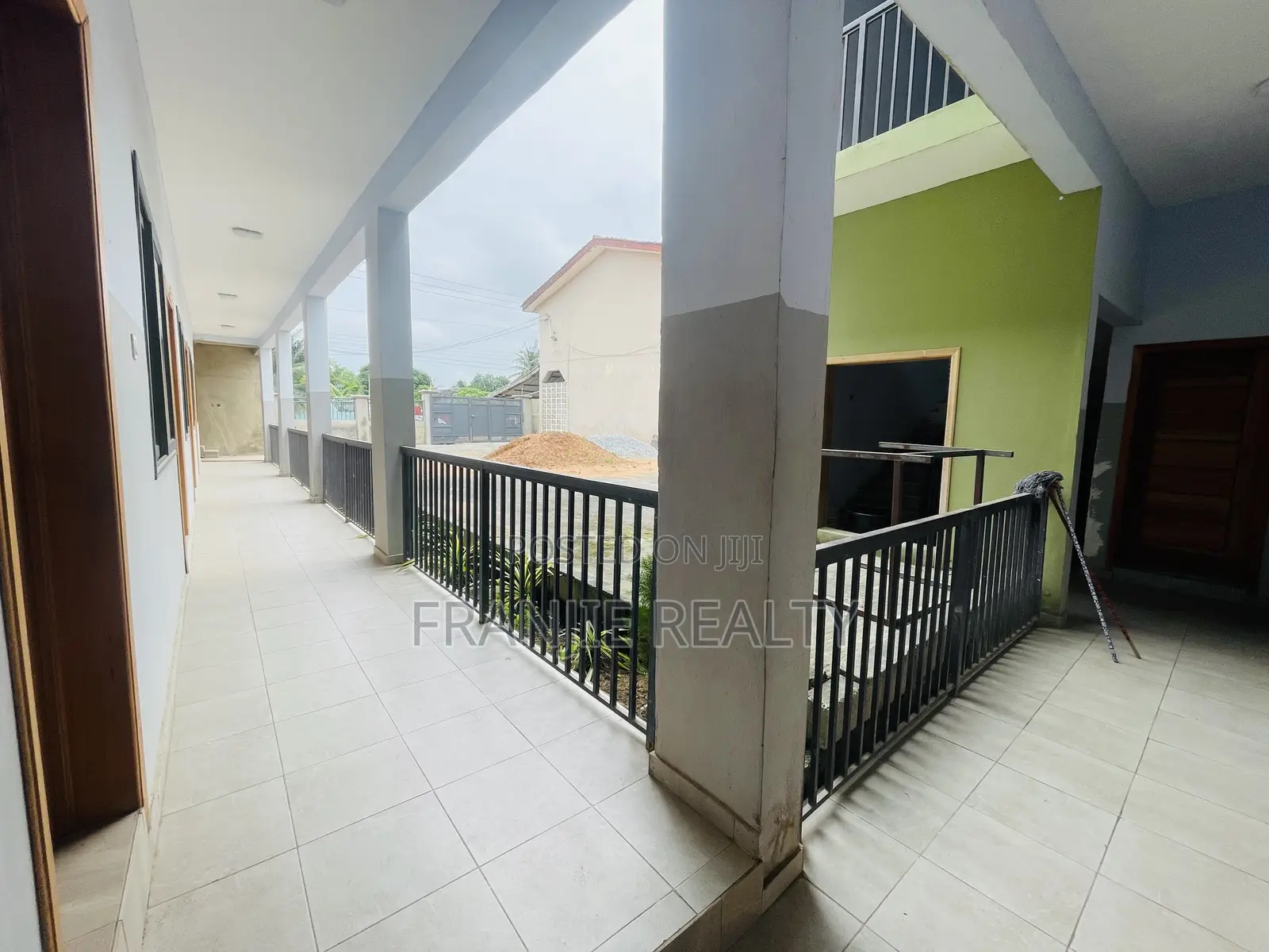16bdrm House in Kasoa for sale