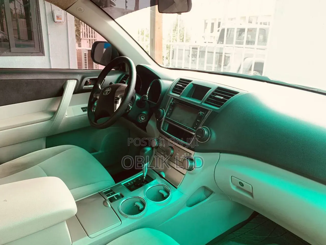 Toyota Highlander Limited 3.5l 4WD 2013 Silver