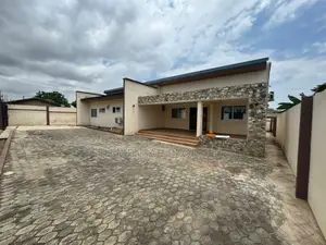 6 Bedroom House for Sale at Achimota Mile7