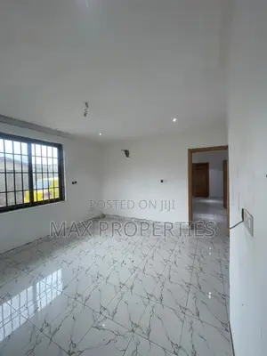 8bdrm Mansion in Weija for sale