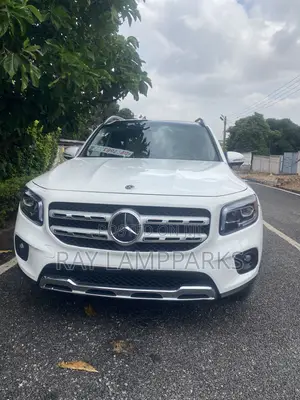 Mercedes-Benz GLB-Class 2022 White