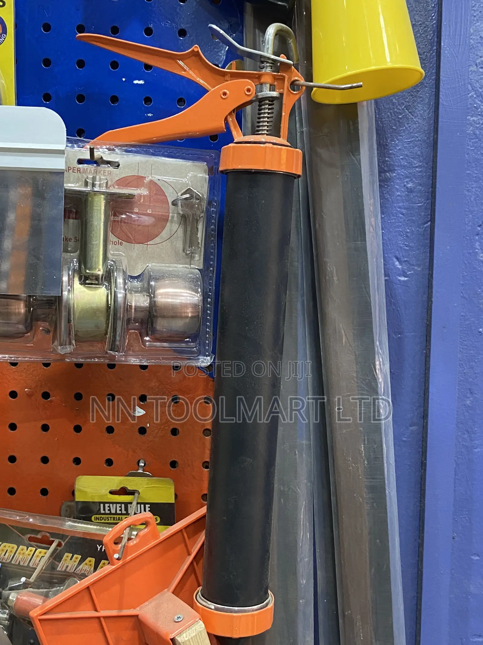 Silicone Gun