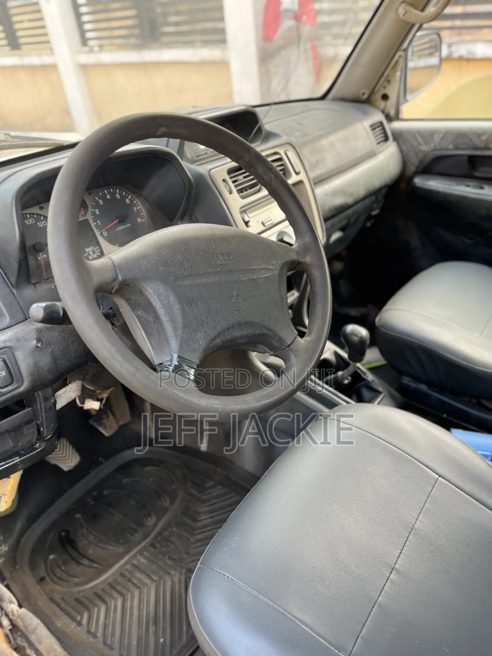 Mitsubishi Pajero 1999 White