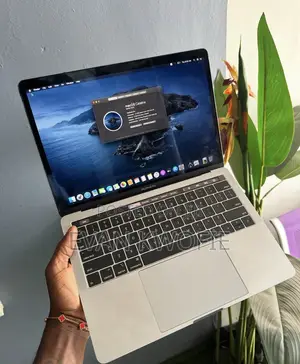 Laptop Apple MacBook Pro 2018 16GB Intel Core i7 SSD 256GB