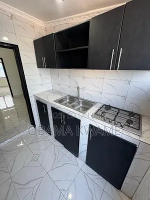 3bdrm Apartment in North Kaneshie for rent