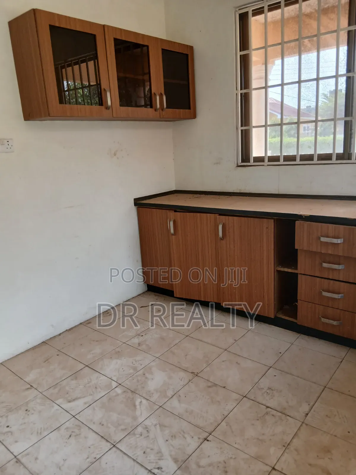 4bdrm House in Magnateris, Community 25 for rent