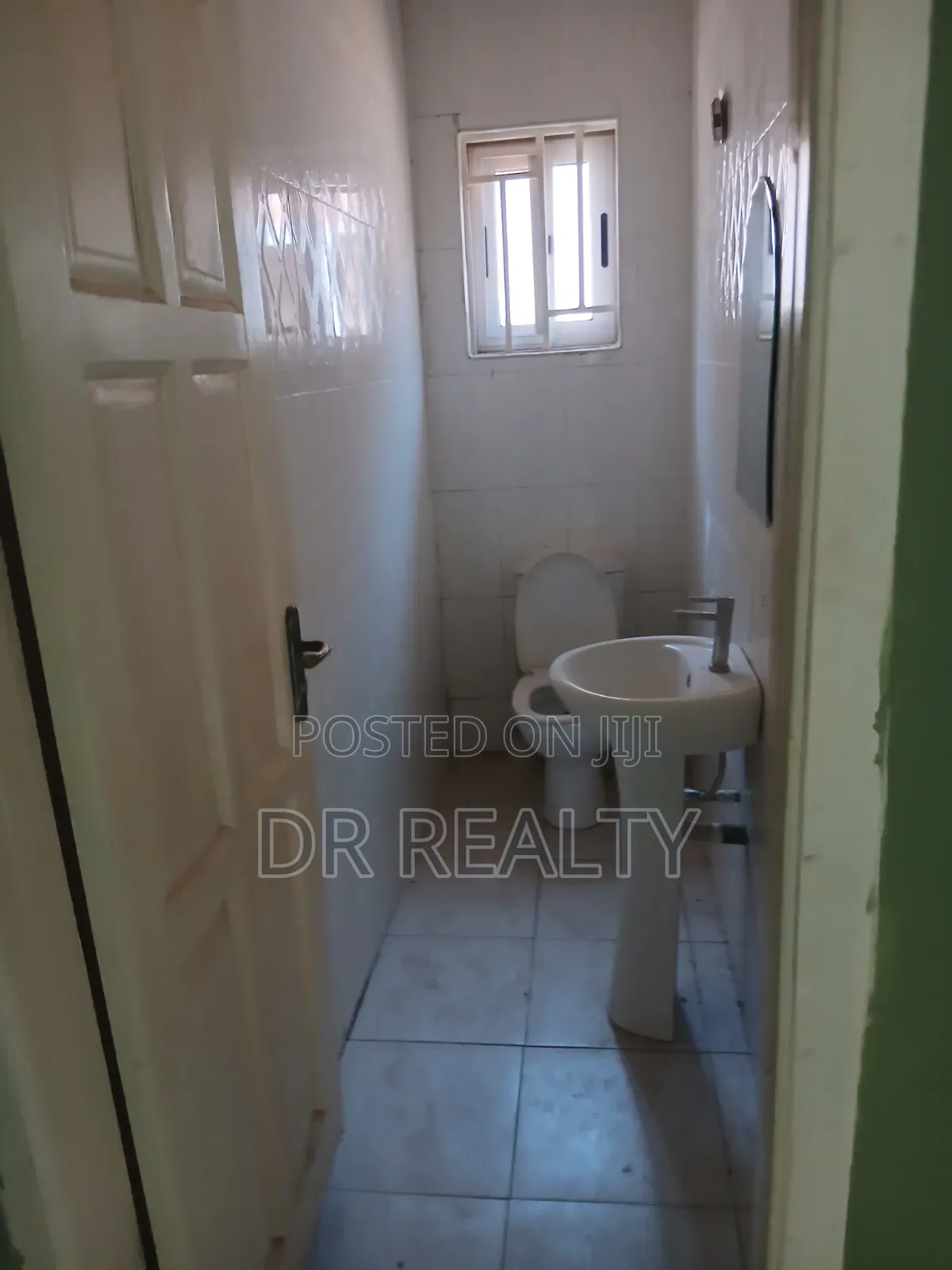 4bdrm House in Magnateris, Community 25 for rent