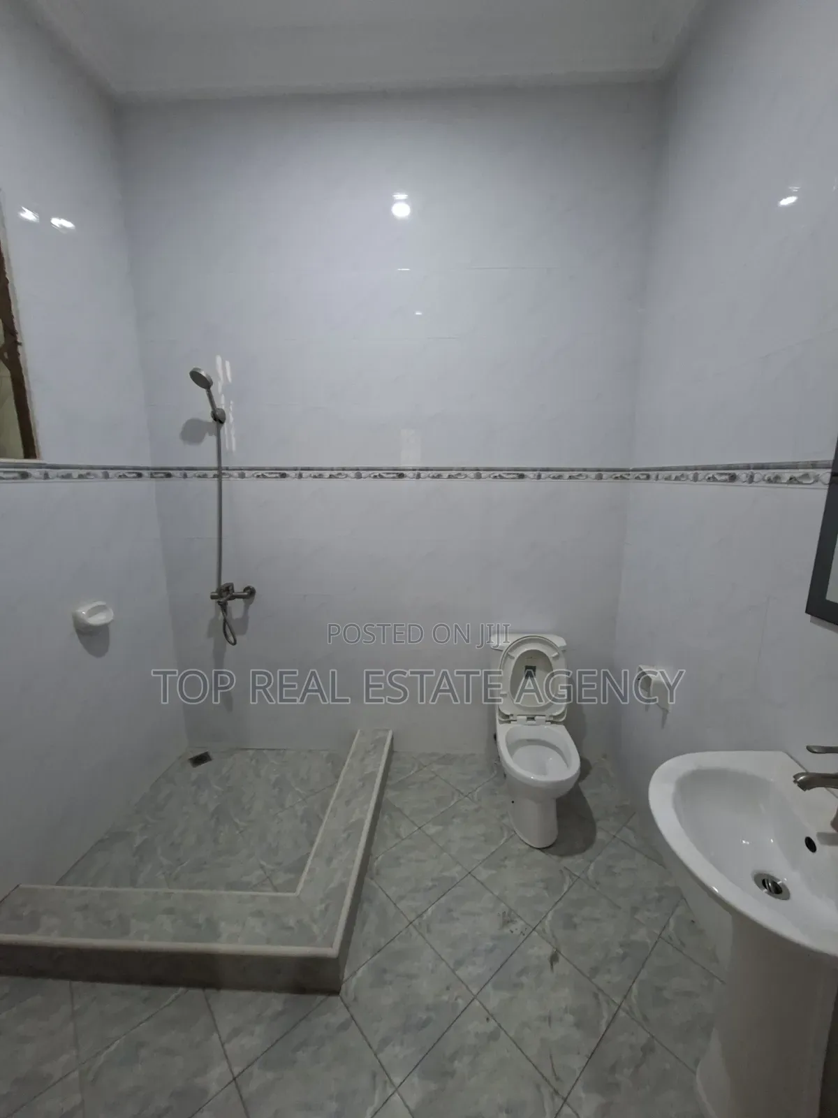 2bdrm Apartment in Pillar 2, Ga East Municipal for rent