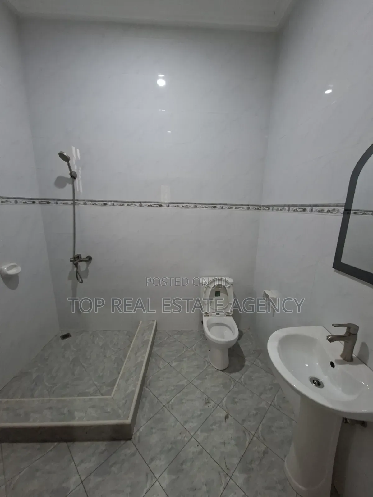 2bdrm Apartment in Pillar 2, Ga East Municipal for rent