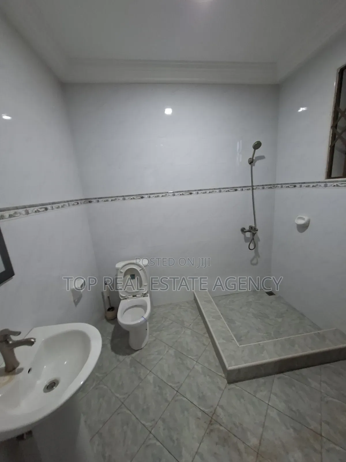 2bdrm Apartment in Pillar 2, Ga East Municipal for rent