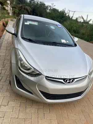 Hyundai Elantra 2016 Silver