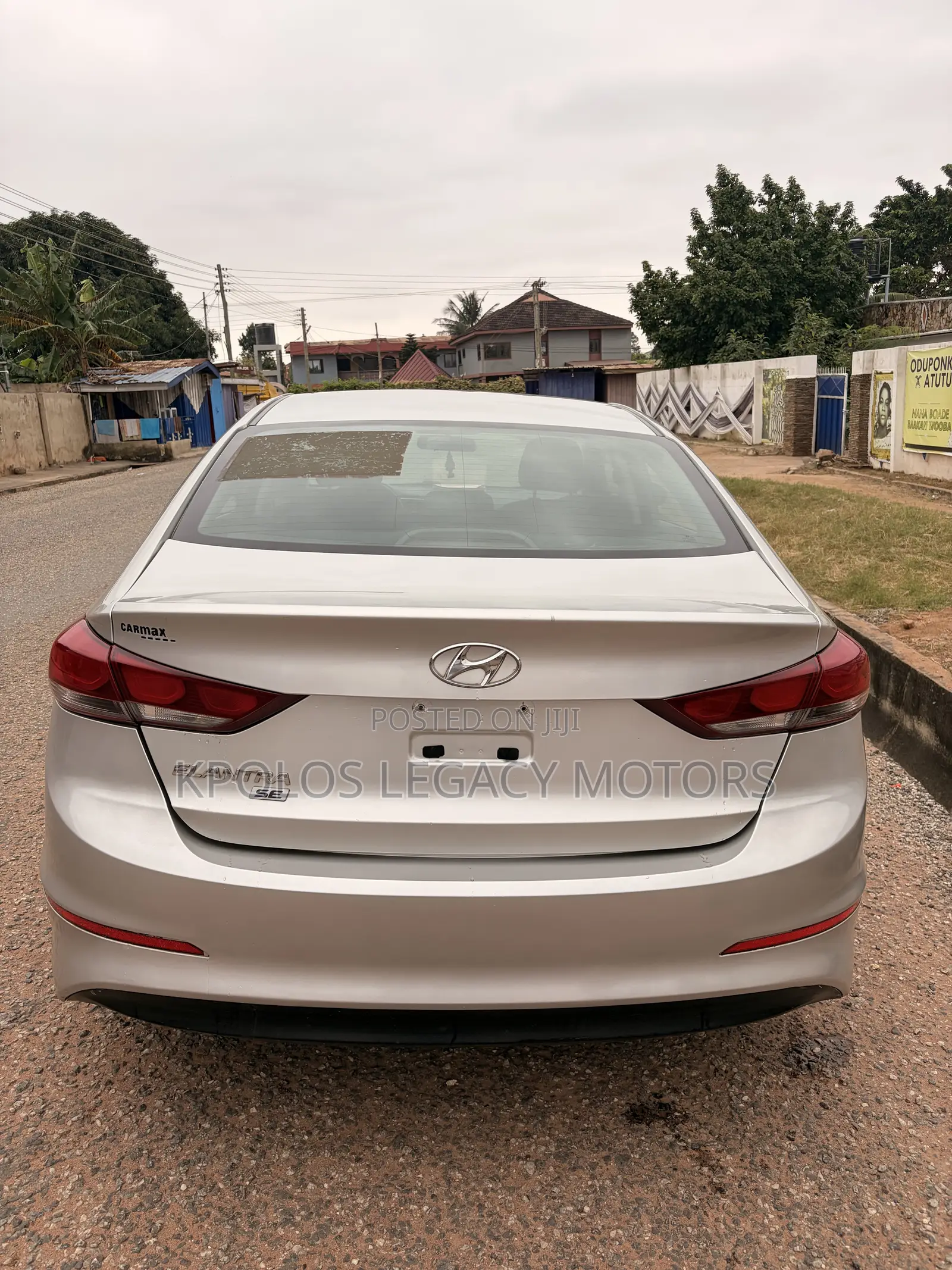 Hyundai Elantra SE Sedan FWD (2.0L 4cyl 6M) 2017 Silver