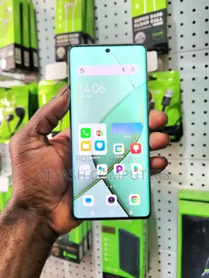 Tecno Spark 20 Pro Plus 256 GB Silver