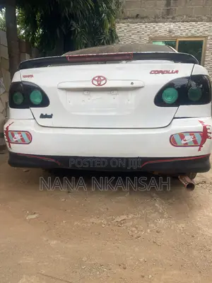 Toyota Corolla 2005 White