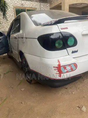 Toyota Corolla 2005 White