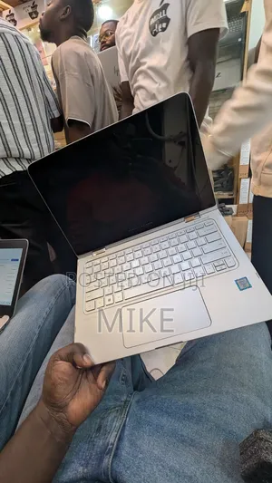 New Laptop HP Spectre X360 13 8GB Intel Core i7 SSD 256GB