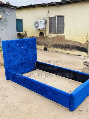 Paflin’s Quality One and Half Bed Frame