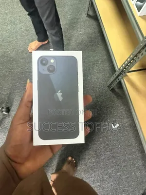 New Apple iPhone 13 128 GB Black