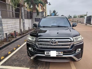 Toyota Land Cruiser 4.5 V8 VXR 2017 Black