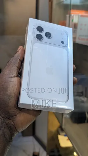 New Apple iPhone 17 Pro Max 256 GB White