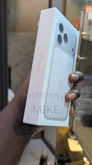 New Apple iPhone 17 Pro Max 256 GB White