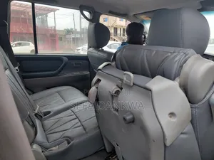 Toyota Land Cruiser 2006 Blue