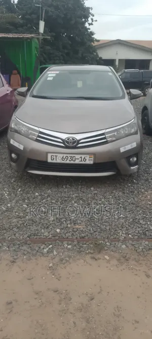 Toyota Corolla 2015 Silver