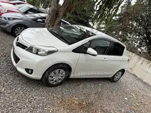 Toyota Vitz 2012 White
