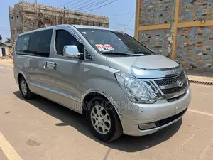 Hyundai Starex 2015 Grey