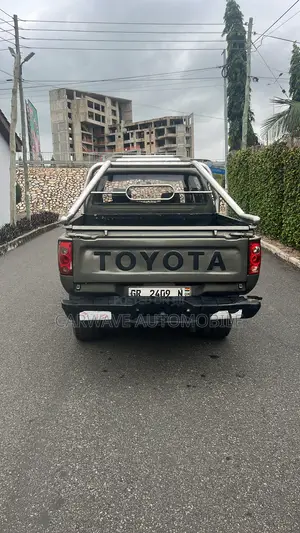 Toyota Hilux 2003 Green