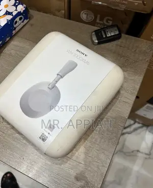 Order Premium Sony Xm6 Wireless Noise Cancelling Headphones(White)