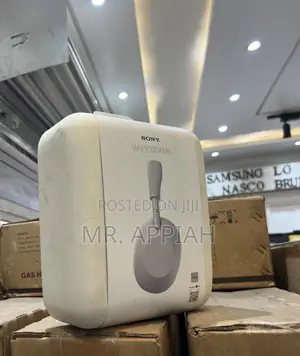 Get Classic Sony Xm6 Wireless Noise Cancelling Headphones(White).
